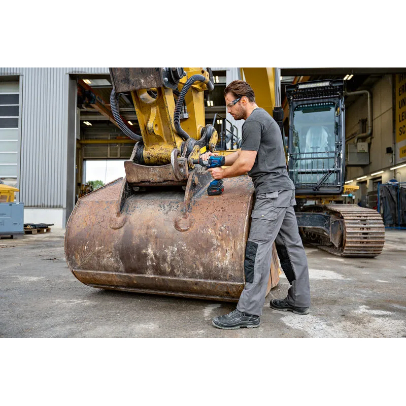 Bosch GDS 18V-1600 HC Solo Akülü Darbeli Somun Sıkma 18V 1600 Nm (Akü ve Şarj Cihazı Yok)-06019M1000